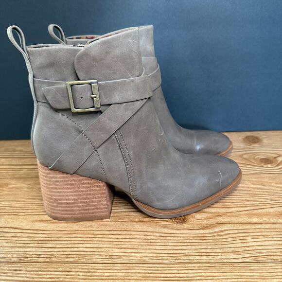 Korks Grey Wood Block Heel Ankle Booties Boot Sz 7 Gray Western Boho Shabby Chic - Picture 2 of 13